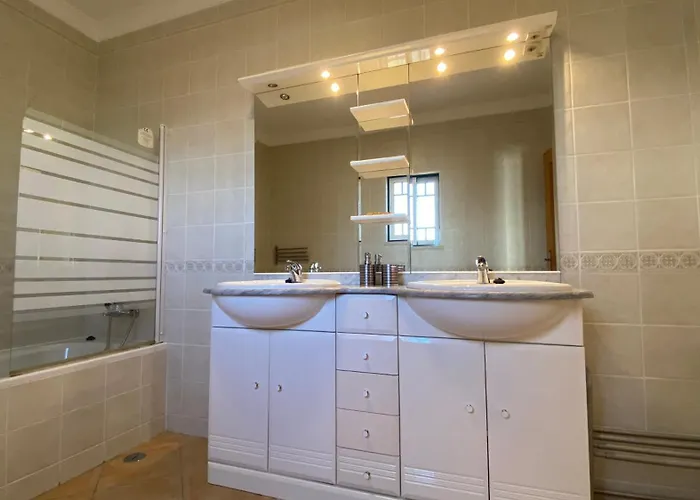 فيلة Rafaela Com Piscina البوفيرا