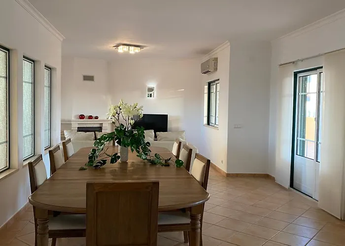 فيلة Rafaela Com Piscina