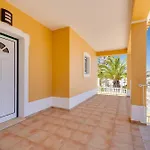 Rafaela Com Piscina Villa