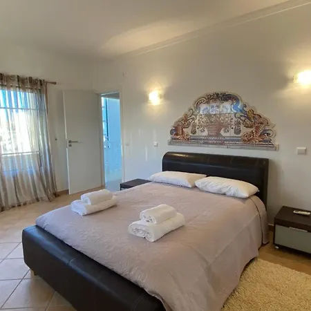 Rafaela Com Piscina Албуфейра