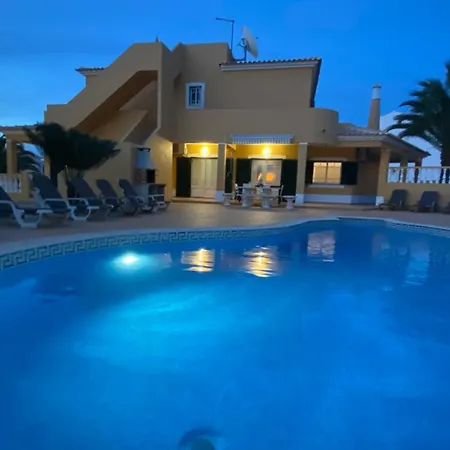 Rafaela Com Piscina Villa *