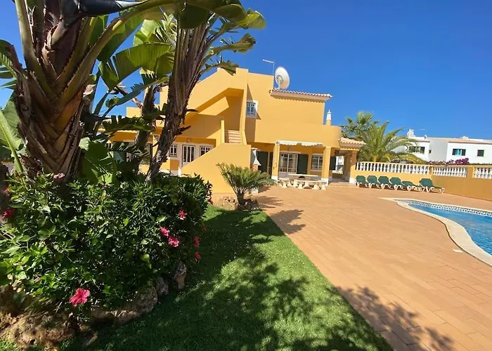 Rafaela Com Piscina * Albufeira