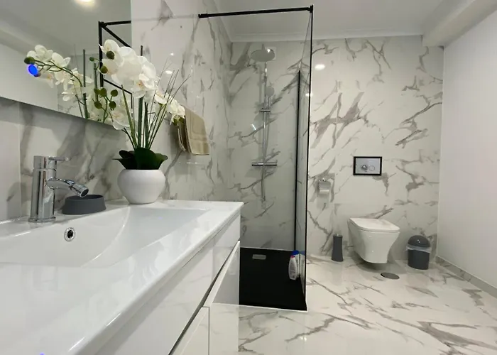 Rafaela Com Piscina Albufeira