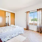 Rafaela Com Piscina Villa Albufeira