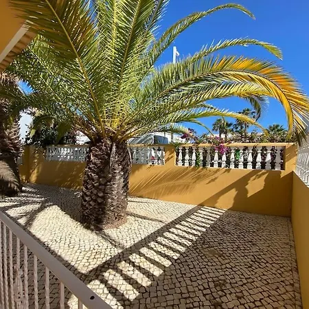 Villa Rafaela Com Piscina *