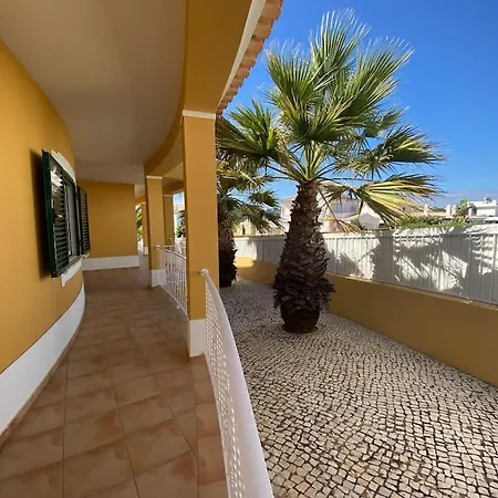 Villa Rafaela Com Piscina Albufeira