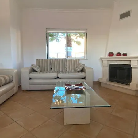 Rafaela Com Piscina 别墅 *