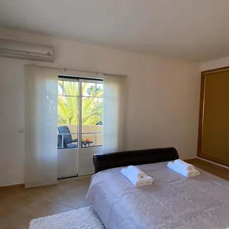 Villa Rafaela Com Piscina