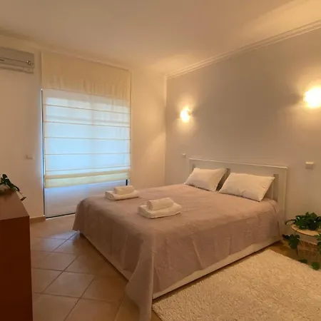 Villa Rafaela Com Piscina Albufeira