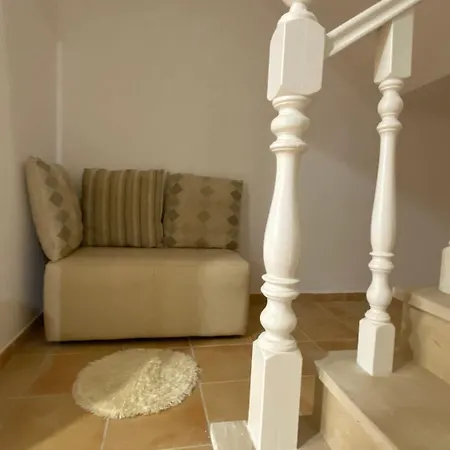 Rafaela Com Piscina 别墅