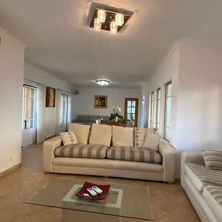 Villa Rafaela Com Piscina *