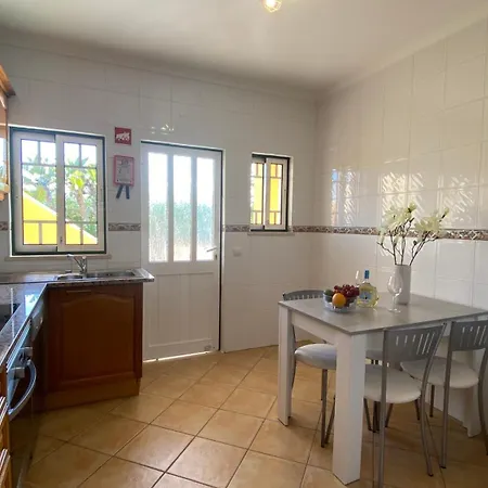 Rafaela Com Piscina * 阿尔布费拉