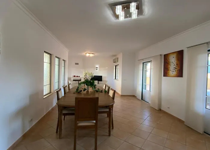 Rafaela Com Piscina 阿尔布费拉