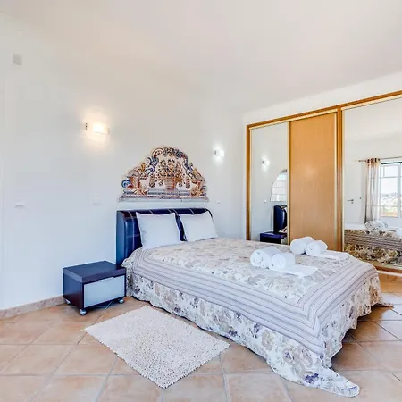 Villa Rafaela Com Piscina Albufeira